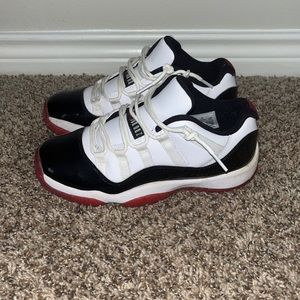 Jordan retro 11 lows